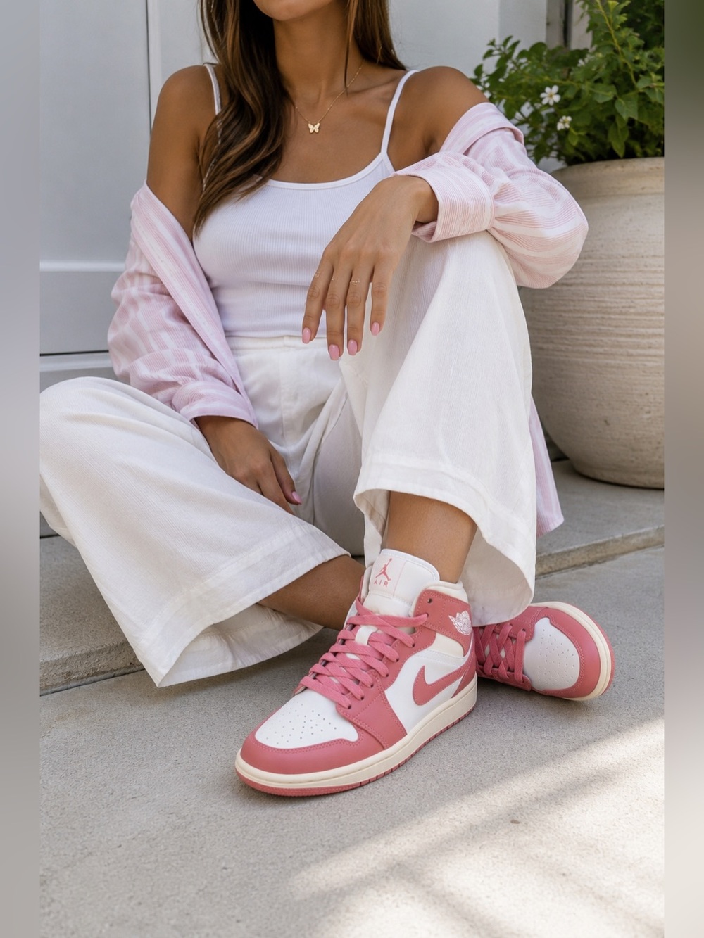 Nike Air Jordan 1 Mid Pink White Sneakers Women’s 8.5 New No Box BQ6472-109
